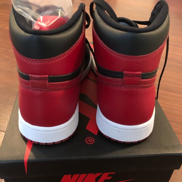 Air Jordan Banned 1s - Picture 5 of 5